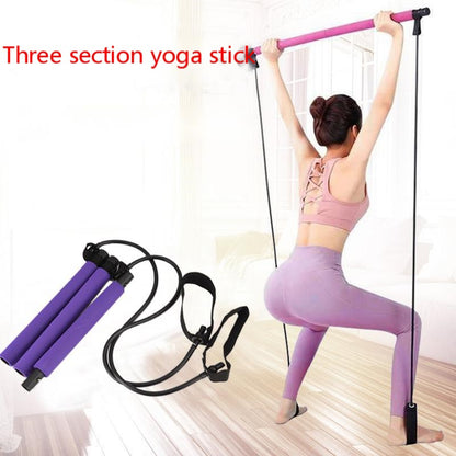 Třípólová Pilates cvičební tyč v akci s uživatelkou při cvičení a barevnými sekcemi v růžové a fialové.