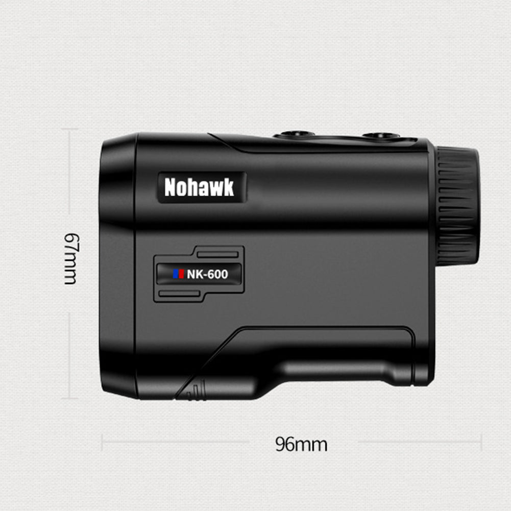 Laser rangefinder telescope 1000m pohled na zařízení Nohawk NK-600 s měřením 96mm x 67mm.