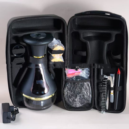 Rechargeable smart hookah s přenosným pouzdrem a příslušenstvím, elegantní design a praktické použití.