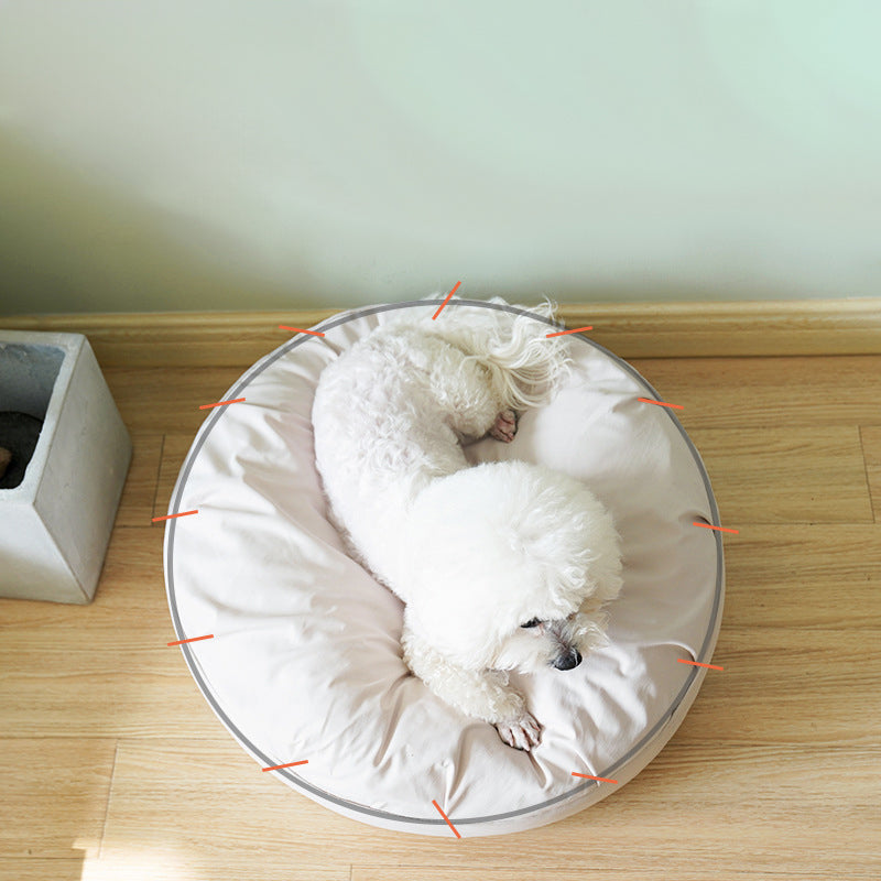 fluffy dog bed for small medium pets s malým psem ležícím na měkkém polštáři v útulném prostředí